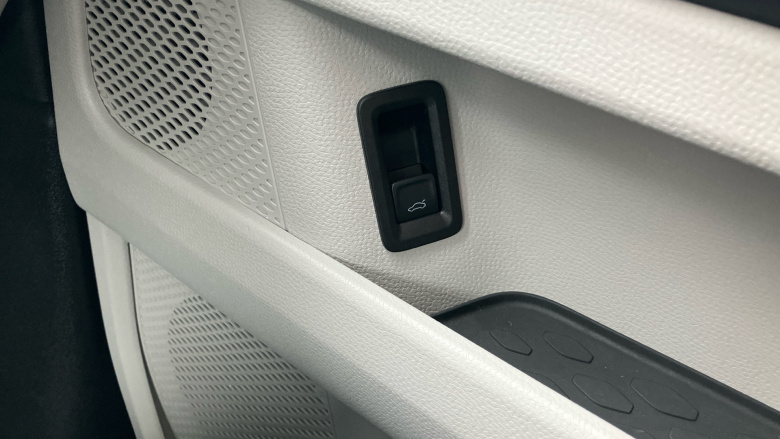 Volkswagen ID. Buzz 210kW Style Pro 86kWh 5dr LWB Auto [7 Seat] Electric Estate